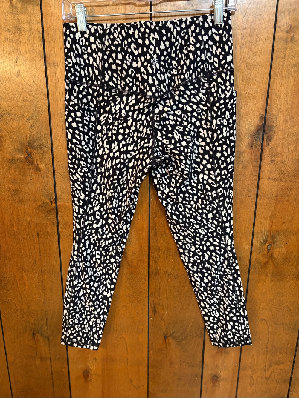 Athleta Black and White Spot-Print High-Rise Leggings - Picture 5 of 5